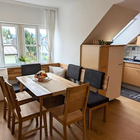 Ruhige 3-Zimmer-Wohnung Am Stadtrand Mit Bergblick Salzburg Exterior photo